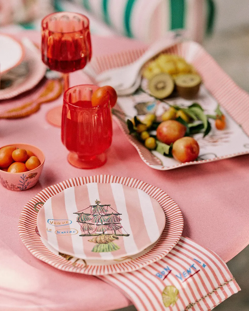 Les joies de l'été dans le nouveau catalogue d'Anthropologie Home - Gallery image 20