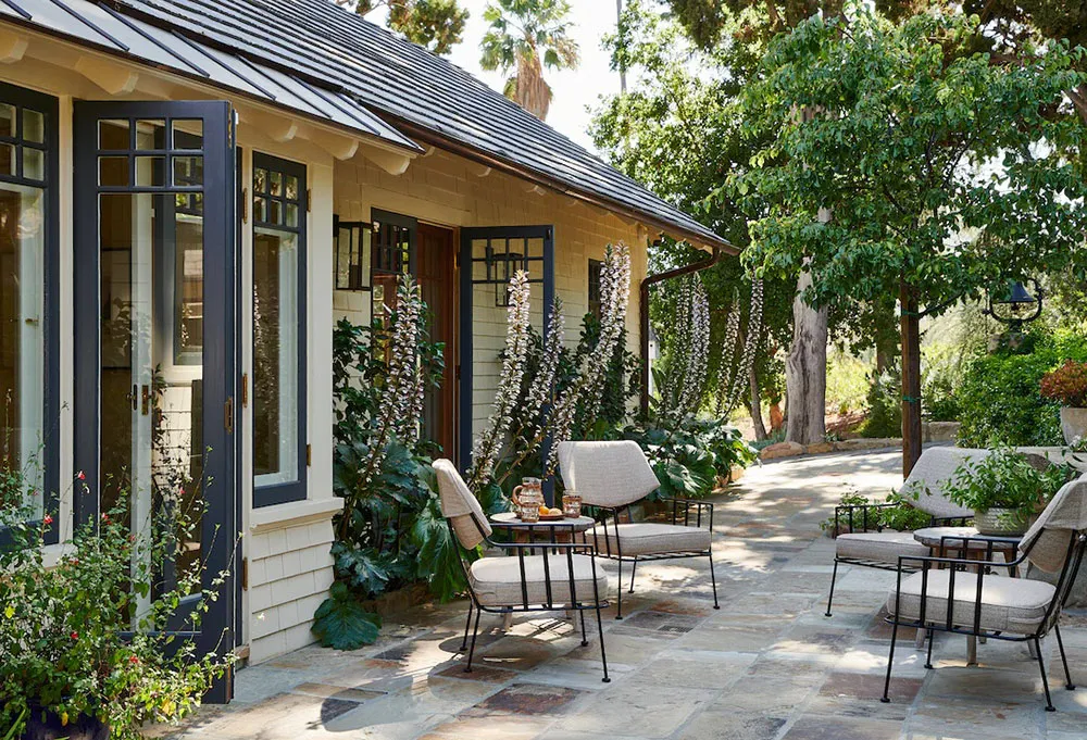 Lebendige und gemütliche Interieurs eines historischen Cottage in Kalifornien - Gallery image 2