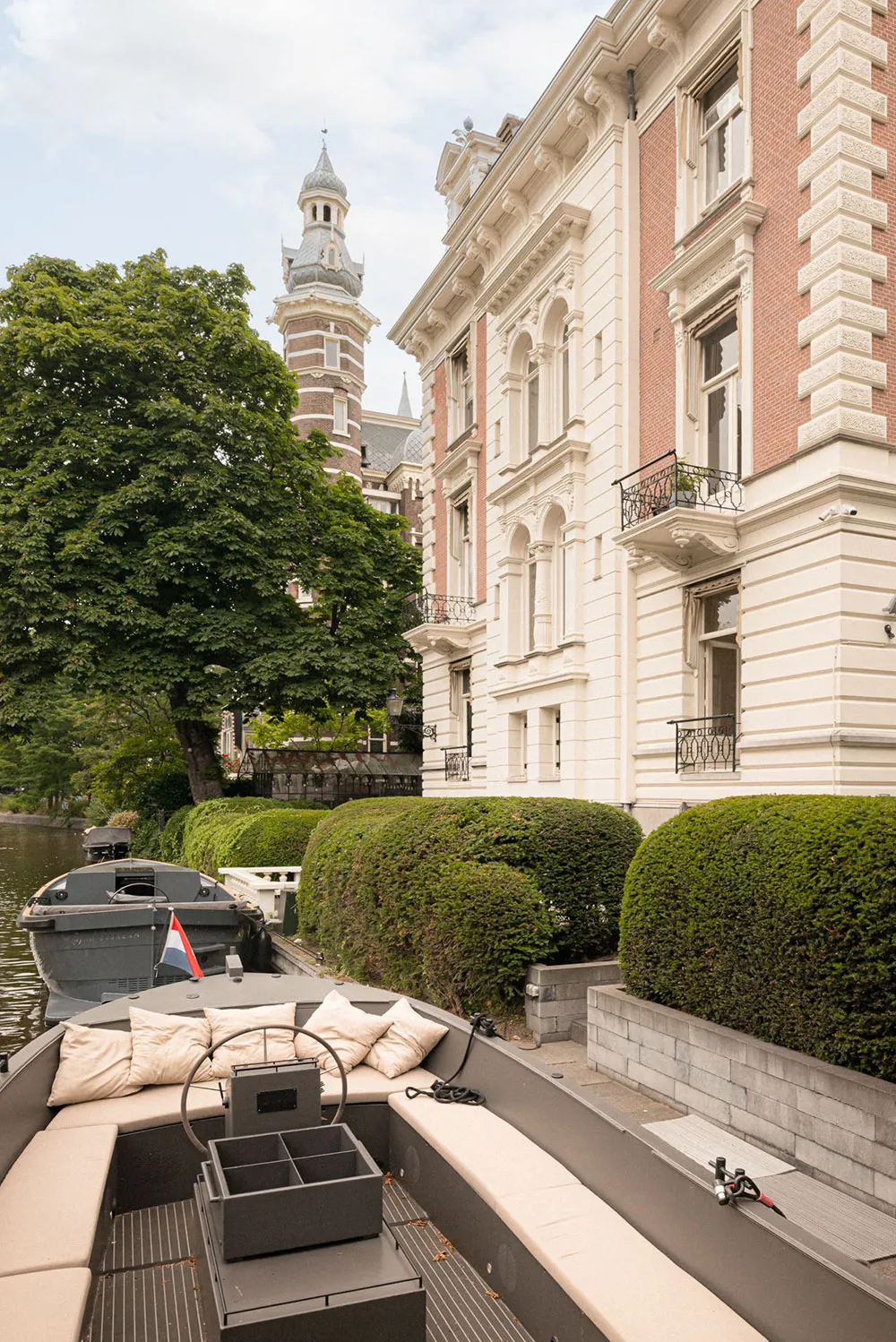 Gemütliche moderne Interior-Designs der beeindruckenden städtischen Villa in Amsterdam - Gallery image 31