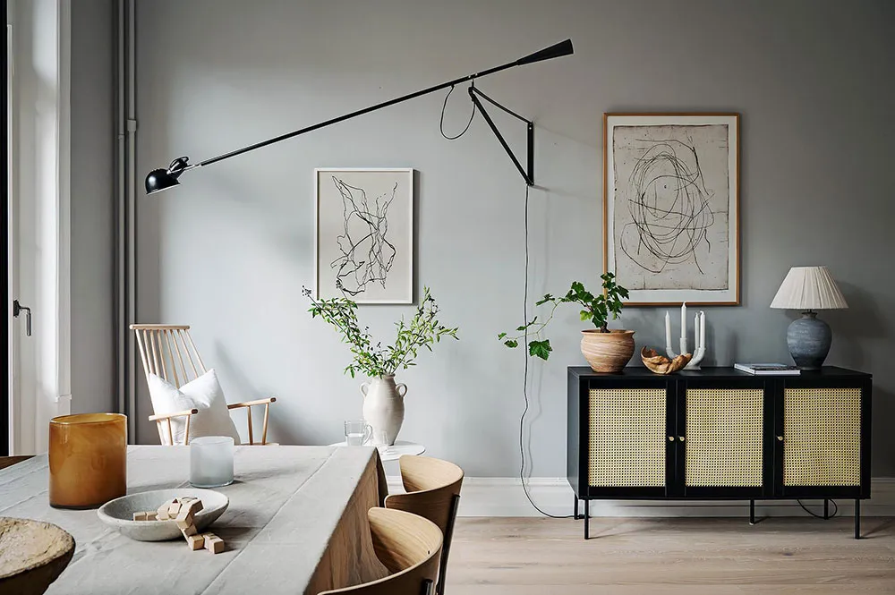 Angenehmes Zusammenspiel von kühlen und warmen Tönen in einer skandinavischen Wohnung (81 qm) - Gallery image 7