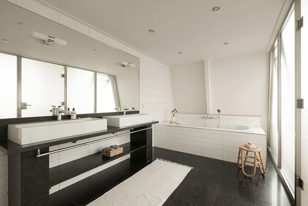 Gemütliche moderne Interior-Designs der beeindruckenden städtischen Villa in Amsterdam - Gallery image 33