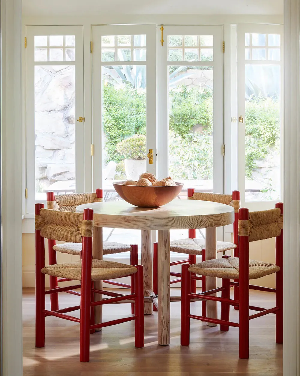 Lebendige und gemütliche Interieurs eines historischen Cottage in Kalifornien - Gallery image 9