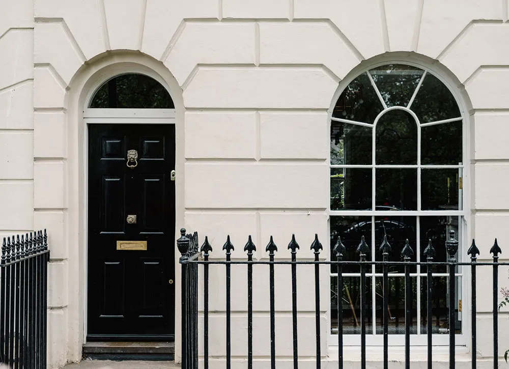 Atmosferyczne wnętrza wyśmieniałego domu georgiaskiego w Londynie - Gallery image 23