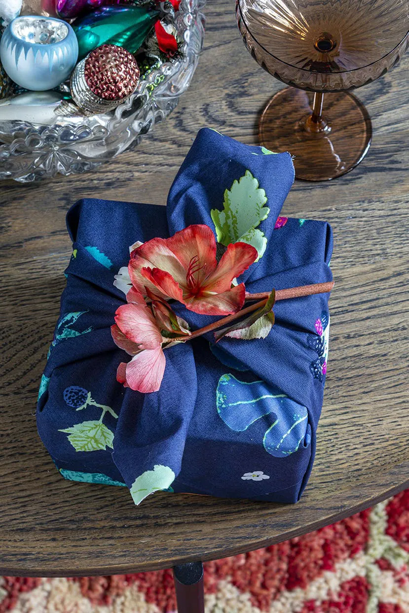 Blau mit Rot: Ungewöhnlicher Weihnachtsdekor in Dänemark - Gallery image 11