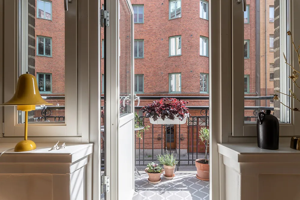 Пісочні тони, цегляна стіна та обоями: квартира в Гетеборзі (91 кв. м) - Gallery image 4