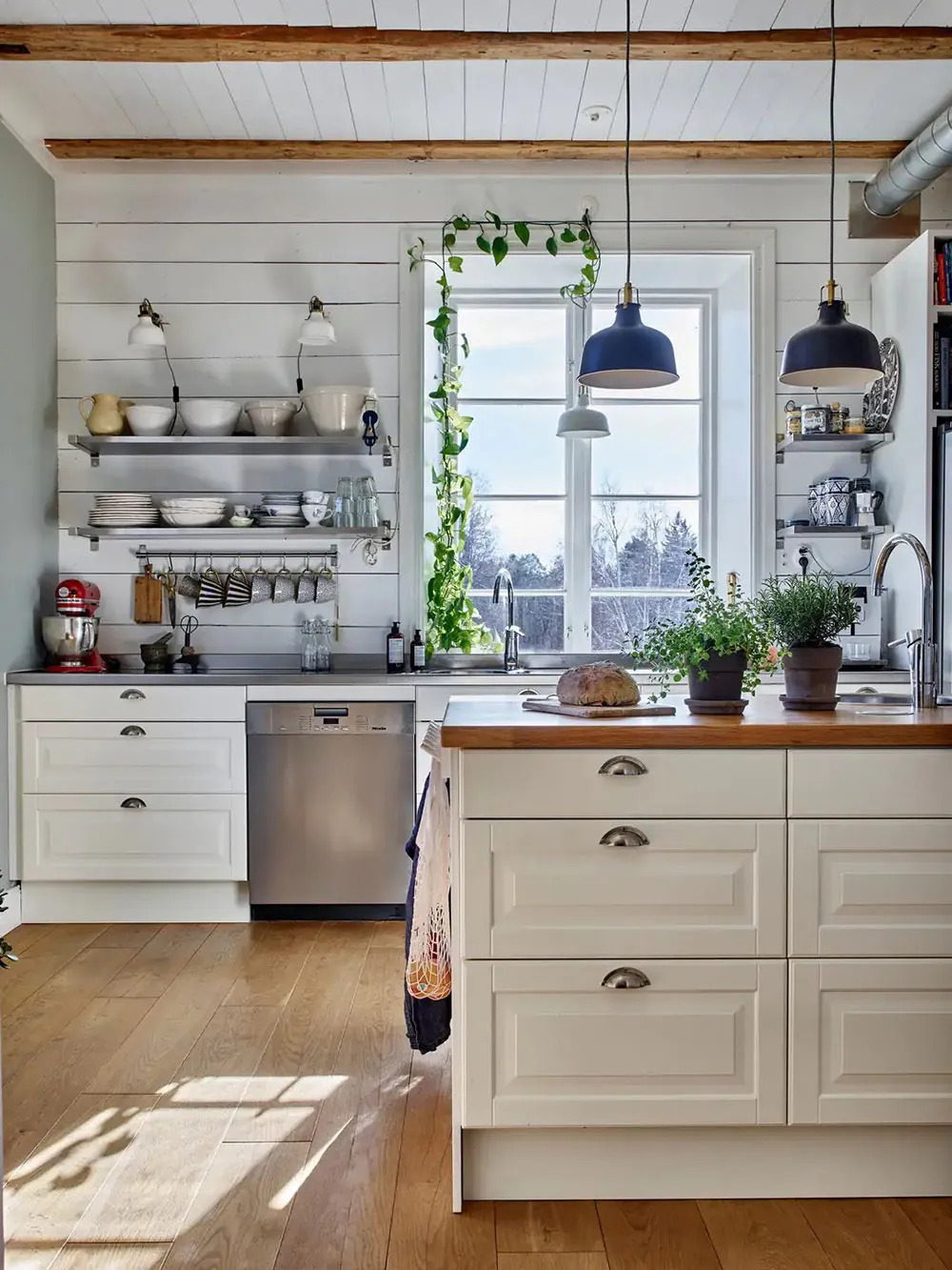 Hermosa y acogedora casa de campo en una villa restaurada del siglo XIX en Suecia - Gallery image 11