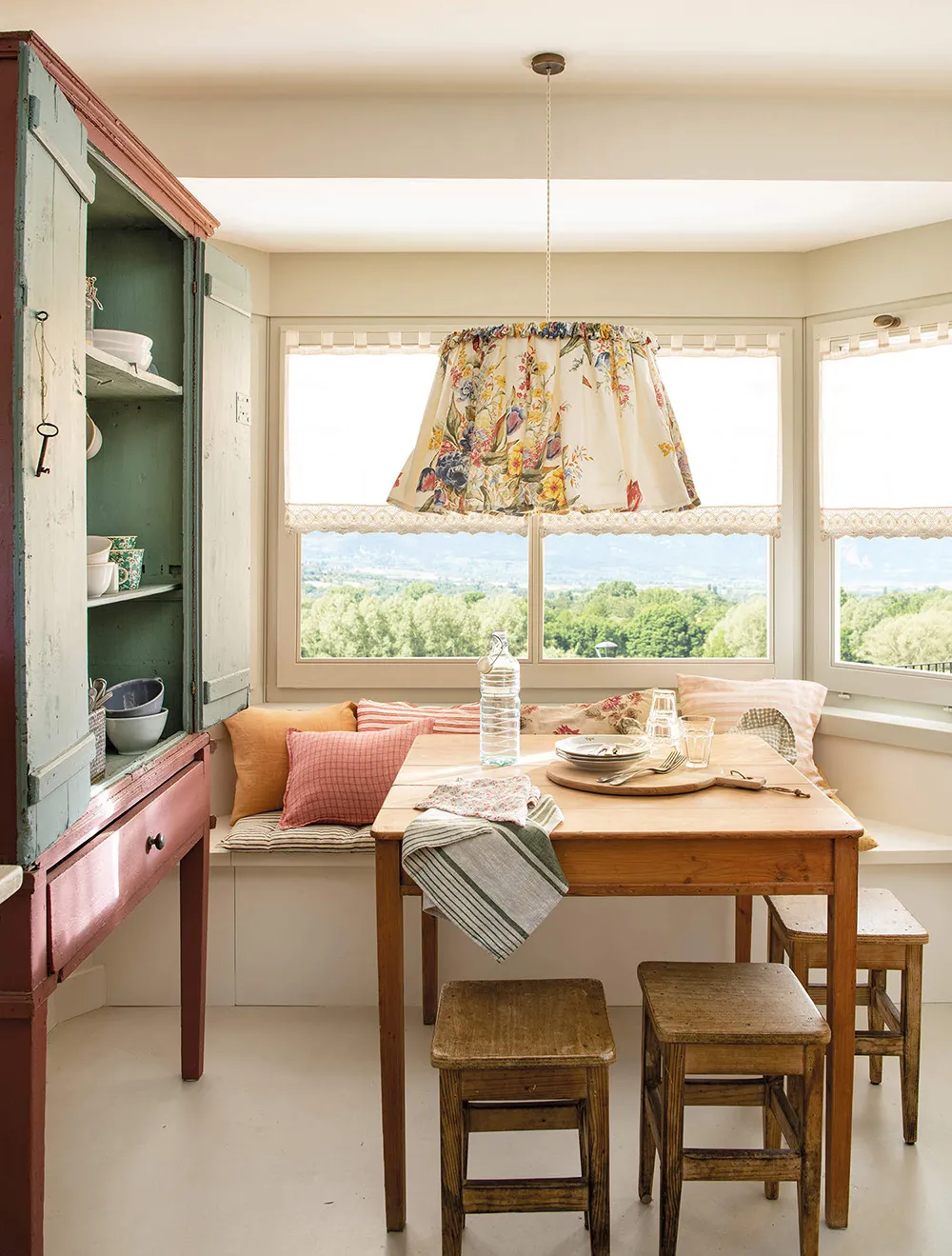 Un acogedor patio con vistas y toques de Provenza: hermoso cabaño en los Pirineos - Gallery image 8