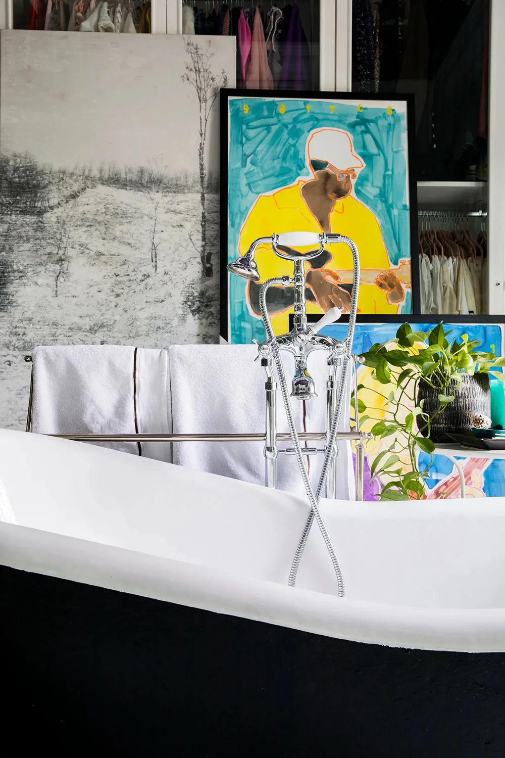 Bright Design with Abundant Eclectic Decor in Madrid - Gallery image 11