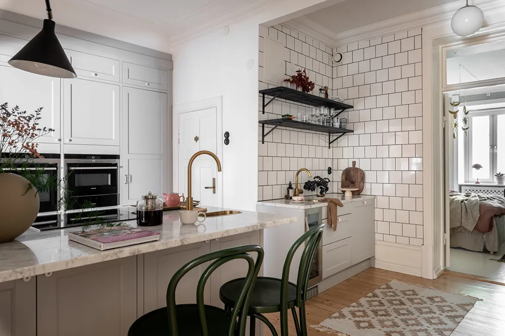 Пісочні тони, цегляна стіна та обоями: квартира в Гетеборзі (91 кв. м) - Gallery image 21