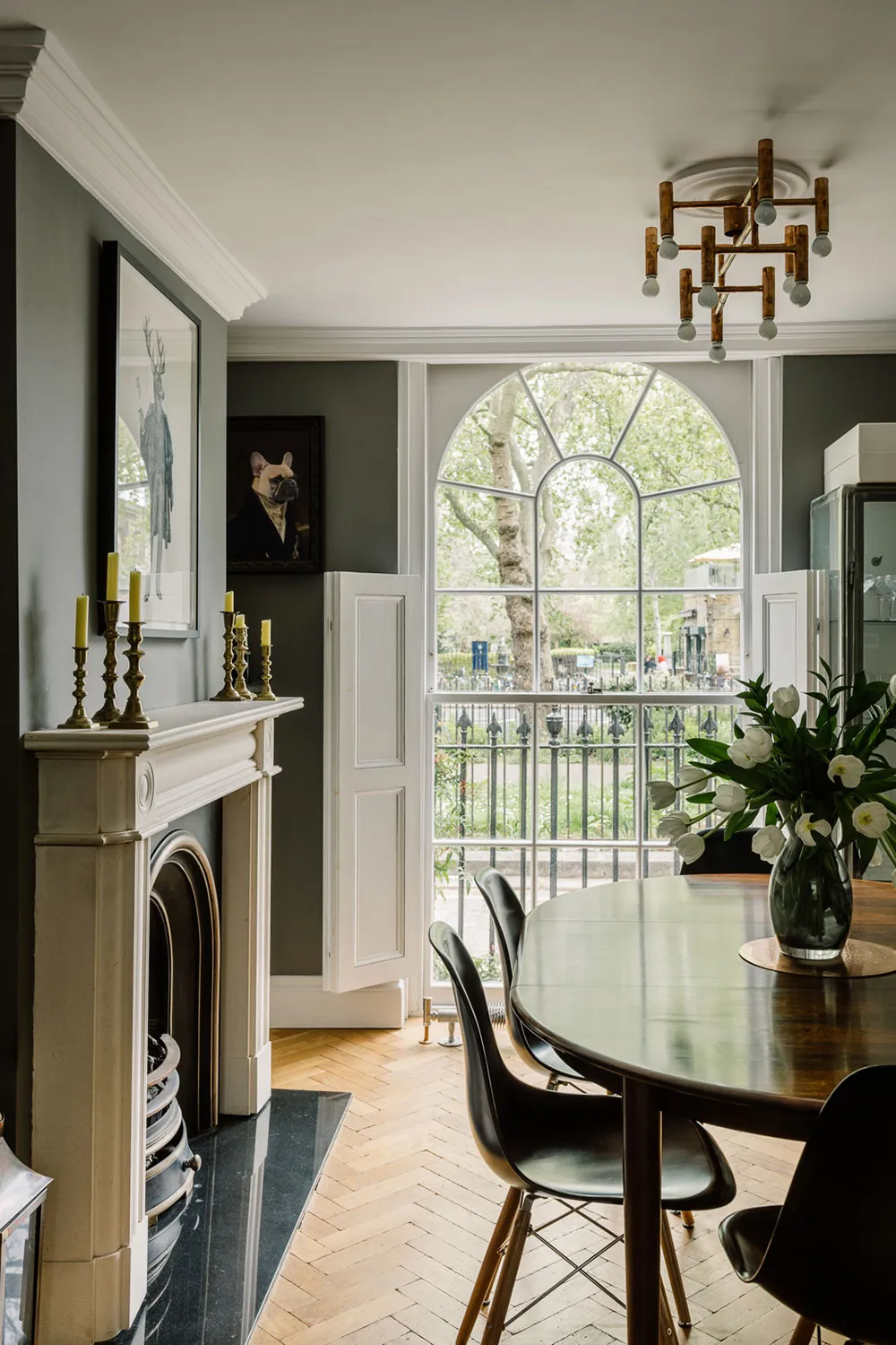 Atmosferyczne wnętrza wyśmieniałego domu georgiaskiego w Londynie - Gallery image 1