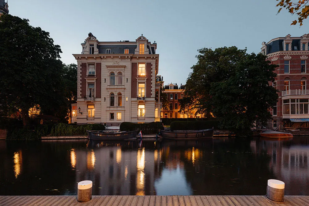 Gemütliche moderne Interior-Designs der beeindruckenden städtischen Villa in Amsterdam - Gallery image 35