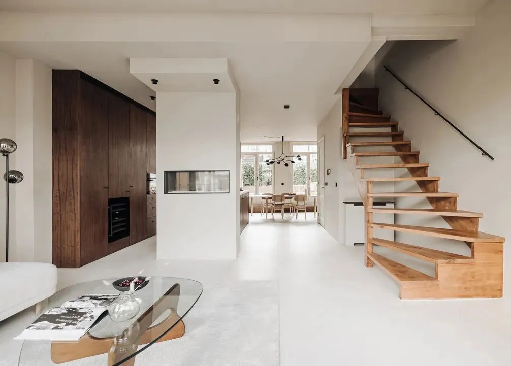 Diseño minimalista cálido en la decoración de un apartamento en una casa junto al canal en Ámsterdam - Gallery image 15