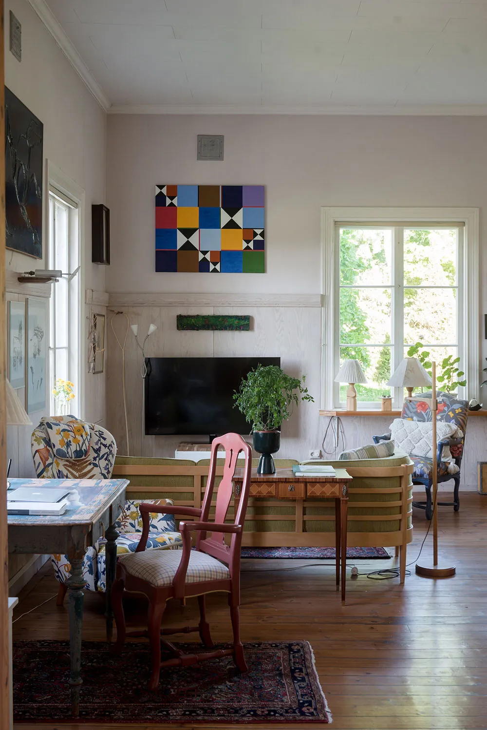 Une belle maison suédoise de campagne avec véranda et vues panoramiques - Gallery image 7