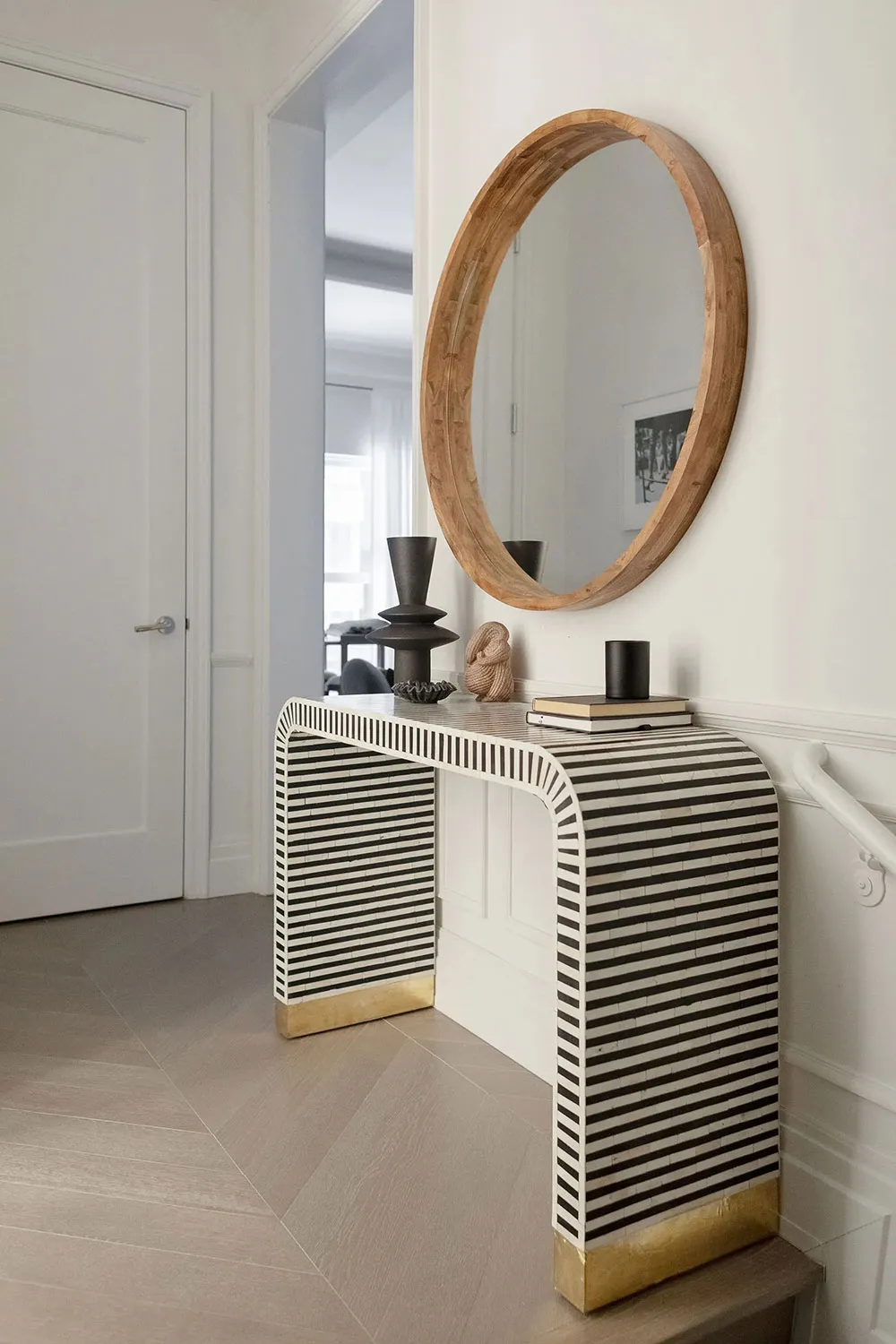 Intérieur doux d'un appartement moderne à New York par un designer mode - Gallery image 10