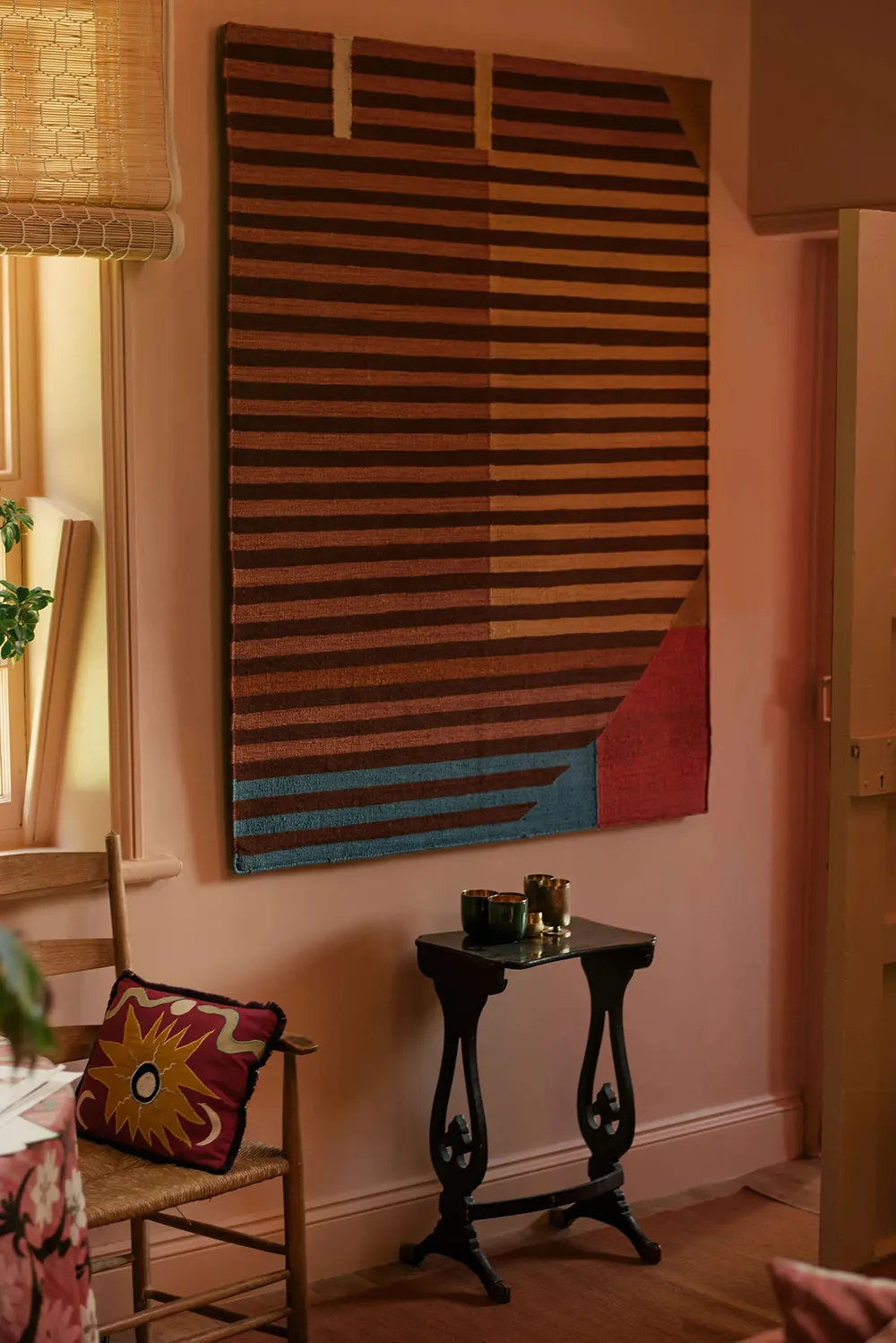 Expressive Paint Colors in the Design of a Rural Cottage in England - Gallery image 9