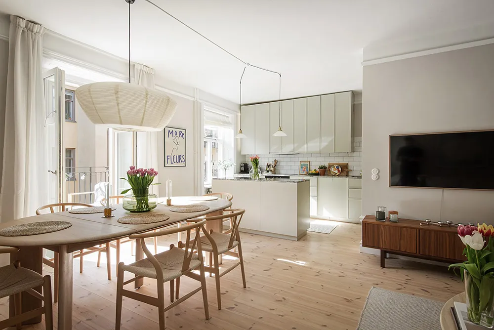Bright and cozy pastel interior in Stockholm (88 sq. m) - Gallery image 4