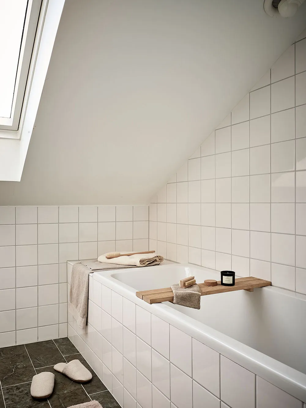 Intérieur hivernal agréable de townhouse en Suède - Gallery image 32