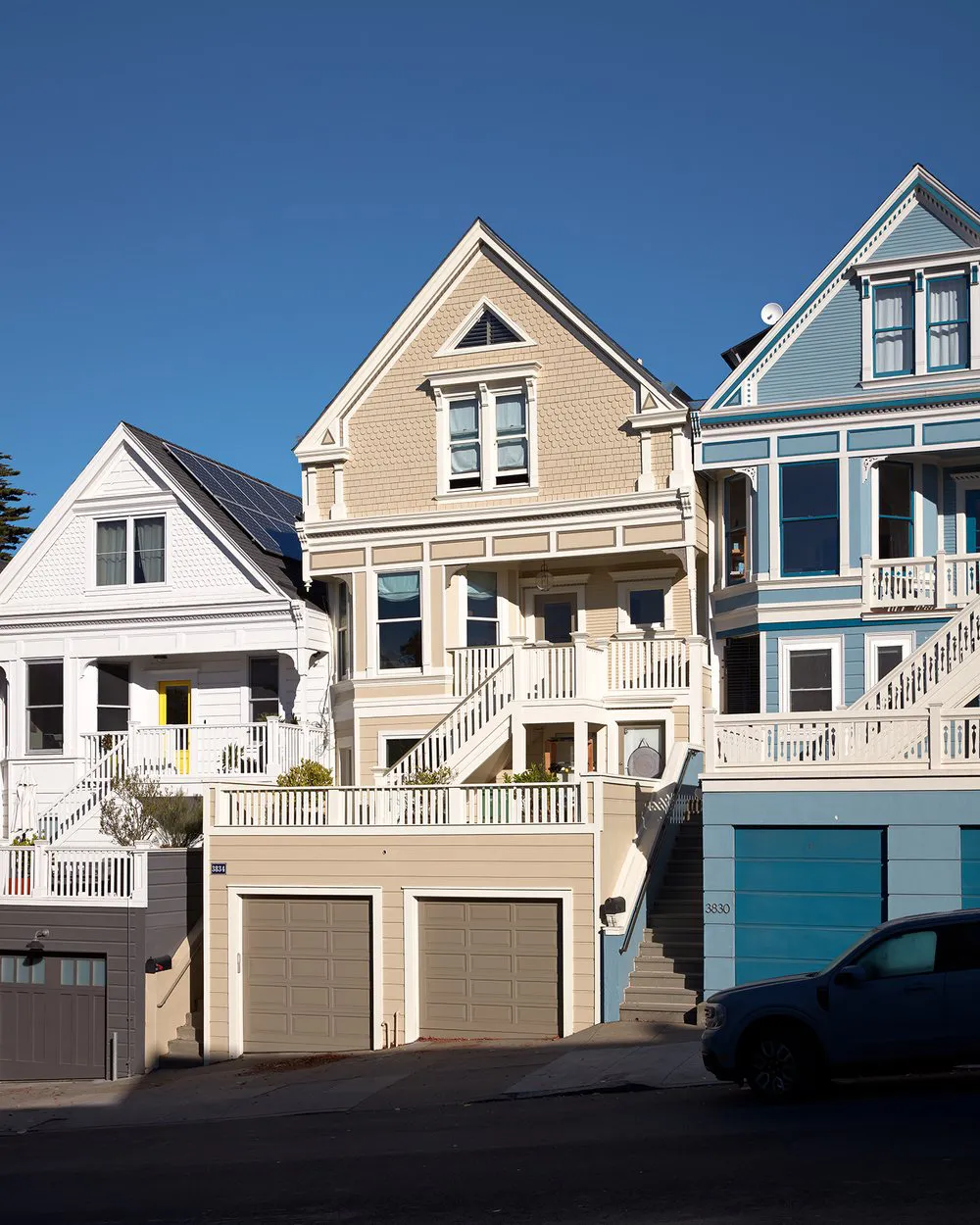 Style moderne d'un célèbre townhouse à San Francisco - Gallery image 1