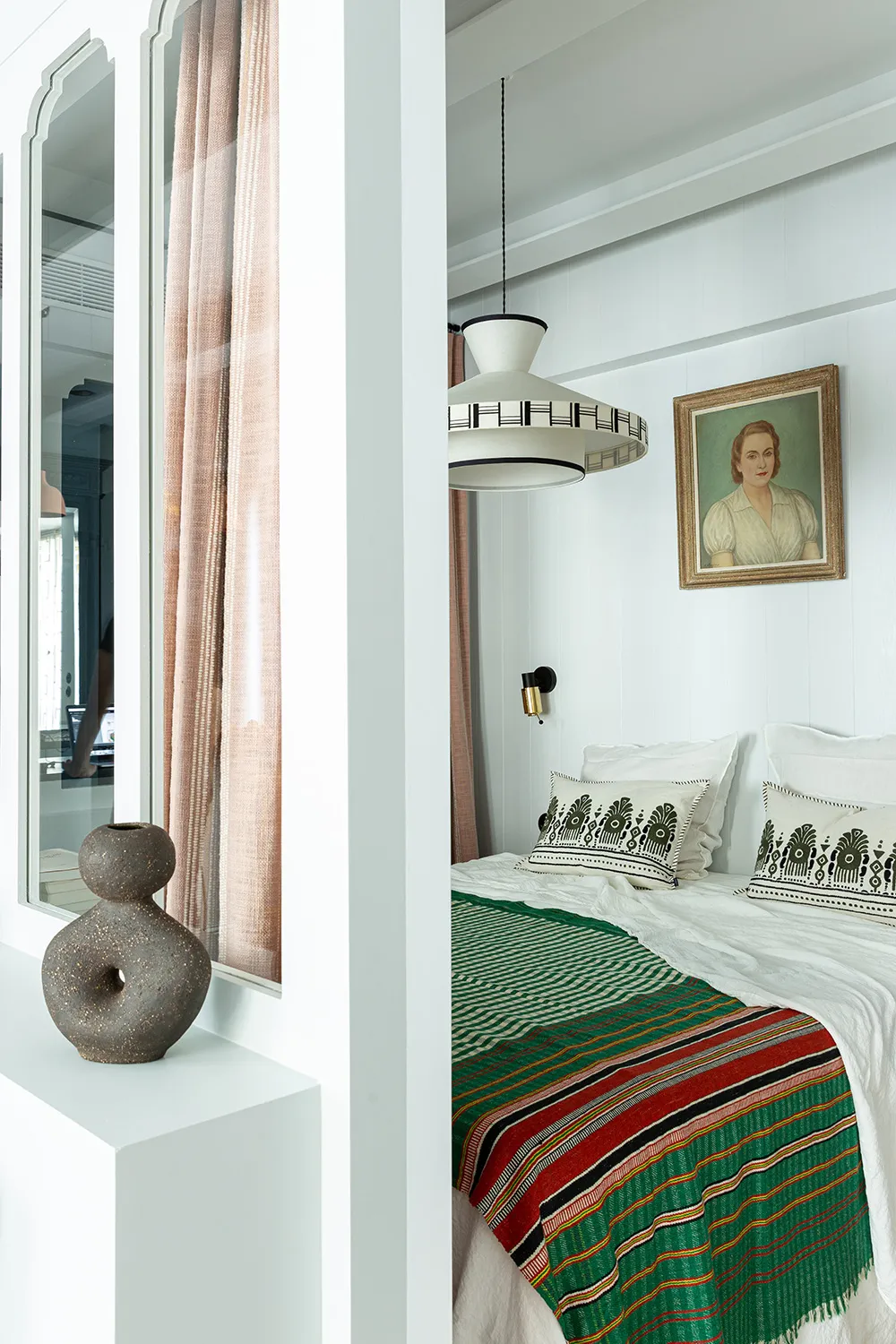 Мяккі відтінки блакитного у чарівній маленькій квартири в Парижі (35 м²) - Gallery image 12