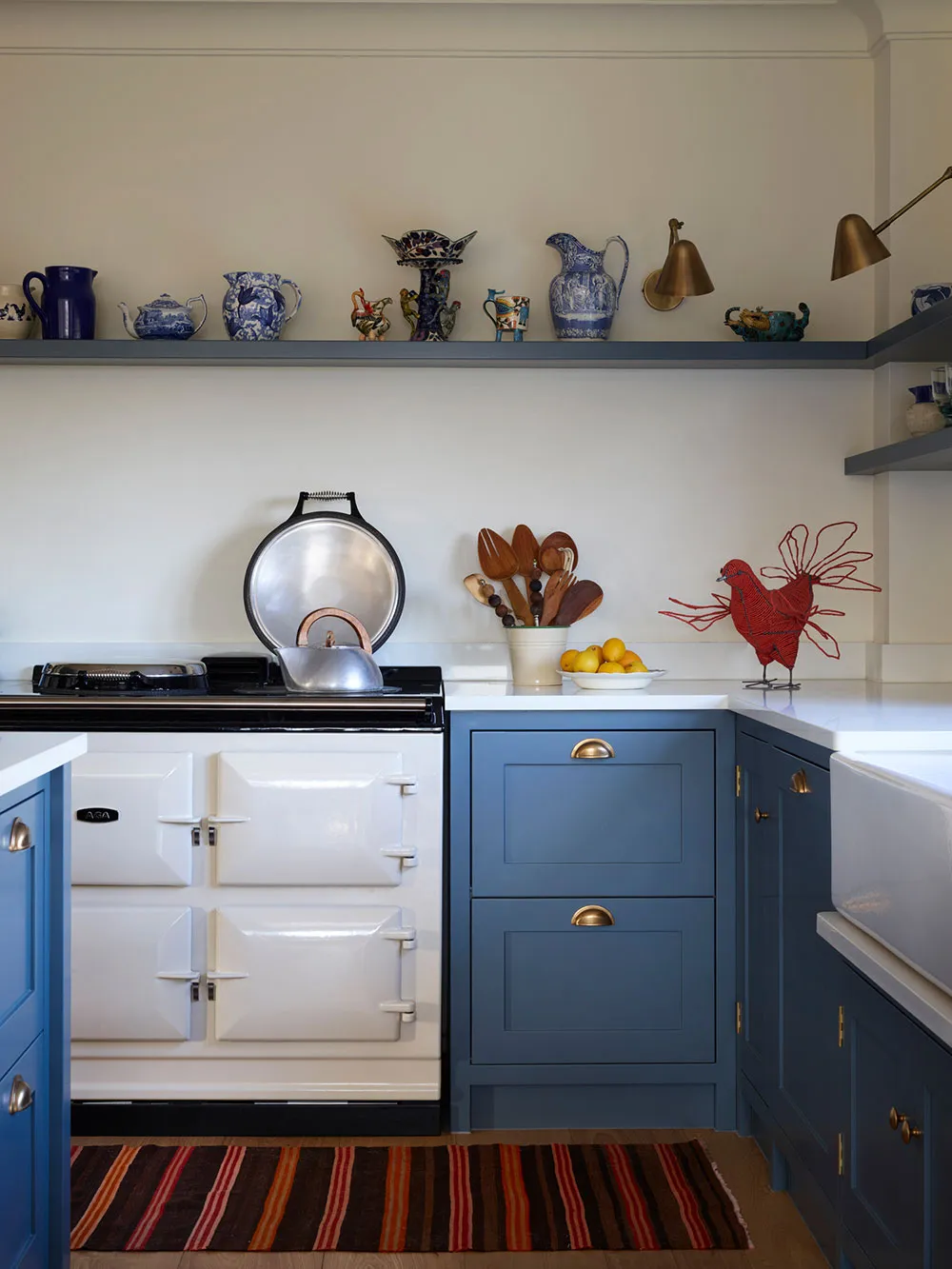 Reino de impresiones coloridas en el diseño de una acogedora casa inglesa - Gallery image 15