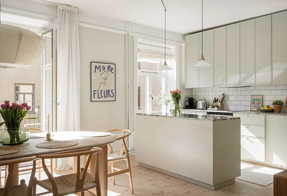 Bright and cozy pastel interior in Stockholm (88 sq. m) - Gallery image 7