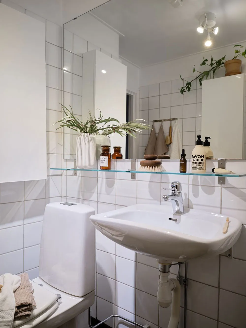 Intérieur frais et agréable d'une petite appartement en Suède (47 m²) - Gallery image 13