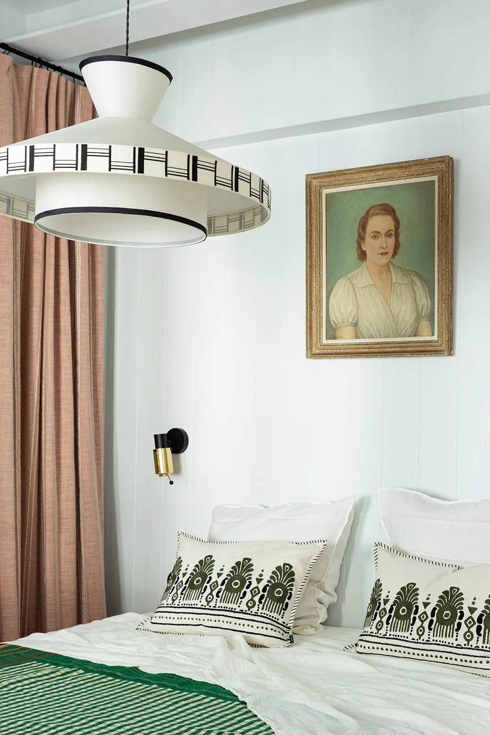 Мяккі відтінки блакитного у чарівній маленькій квартири в Парижі (35 м²) - Gallery image 9