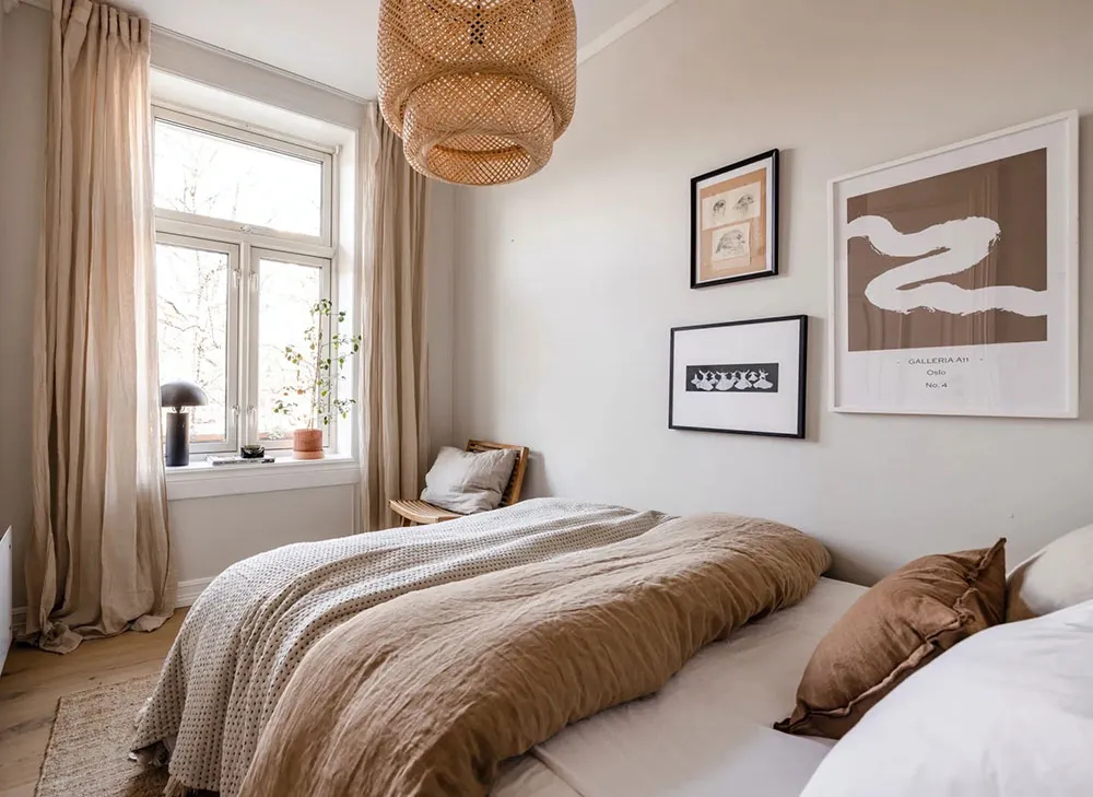 Intérieur scandinave chaud avec mur sombre en vedette (69 m²) - Gallery image 13