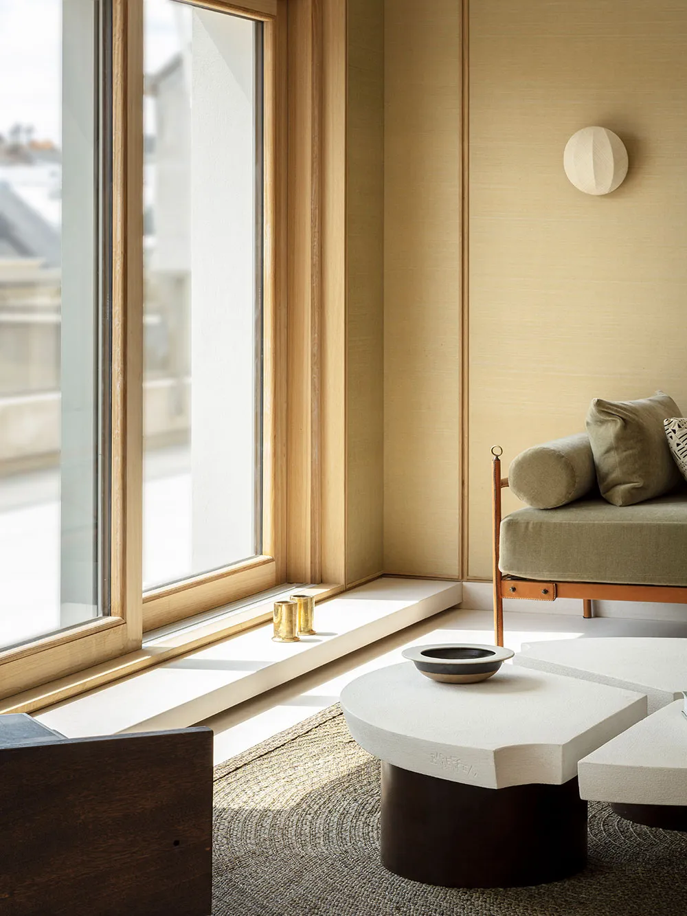 Японские мотивы в дизайне апартаментов в центре Парижа - Gallery image 1