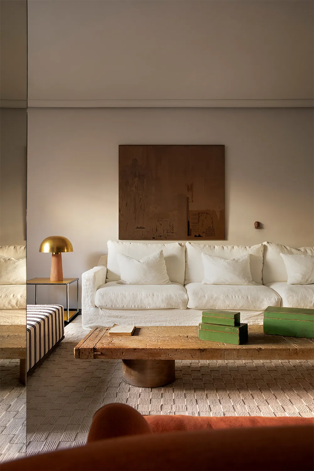 Lekki remont nadał tej mieszkania w Madrycie eleganckich nowoczesnych szkiców - Gallery image 1