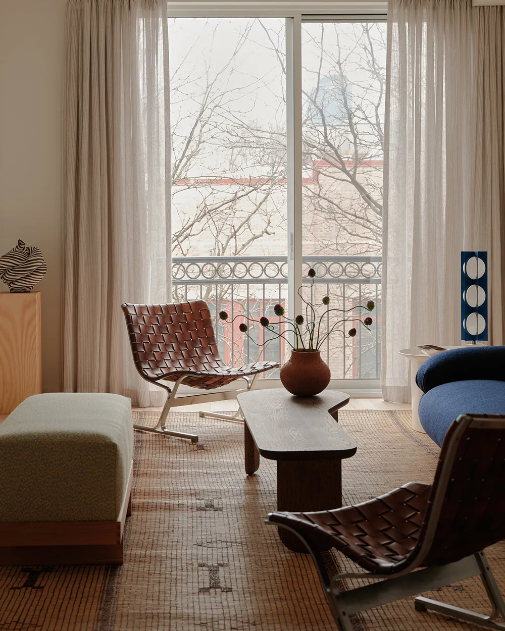 Soft Minimalism in New York Apartment Design - Gallery image 3