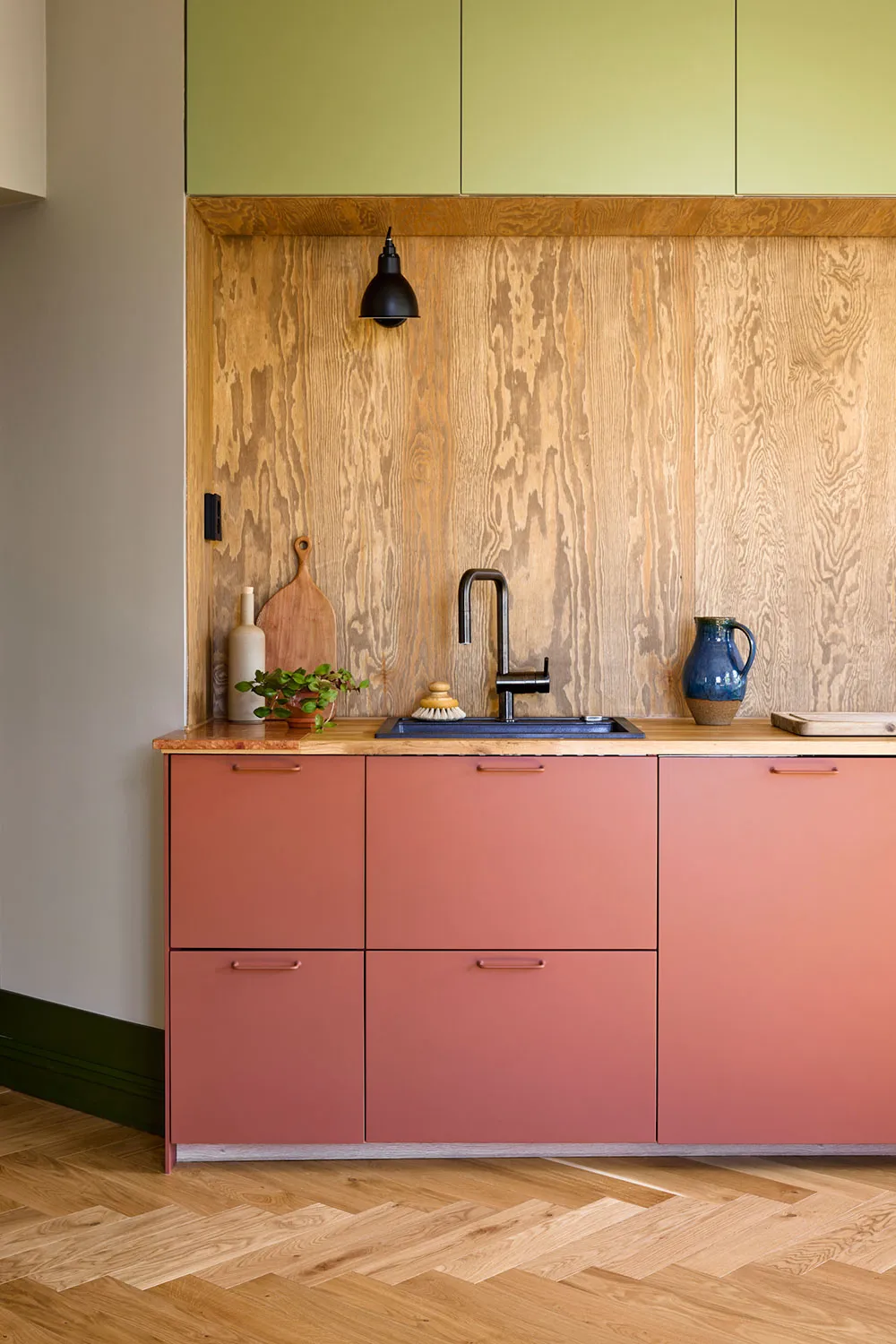 オスロの旧市街地にあるカラフルなアパートの内装 - Gallery image 6