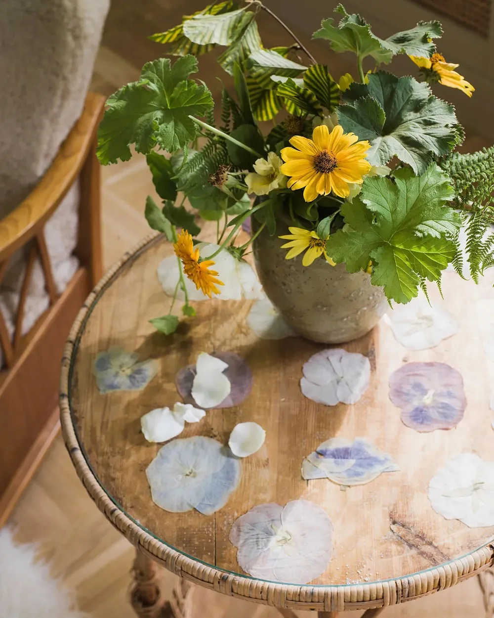 Beautiful Floral Inspirations in the New Orangeri Collection by Boras Tapeter - Gallery image 15