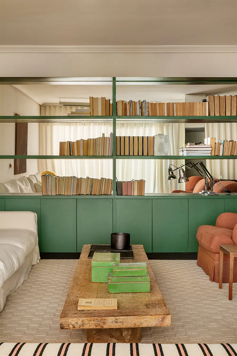 Lekki remont nadał tej mieszkania w Madrycie eleganckich nowoczesnych szkiców - Gallery image 4