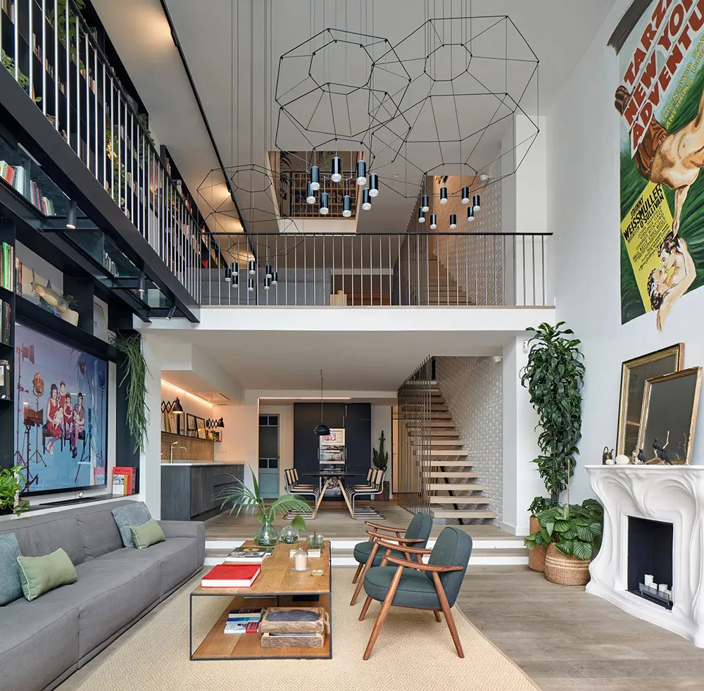 Impressive 4-Story Private House in Barcelona - Gallery image 3