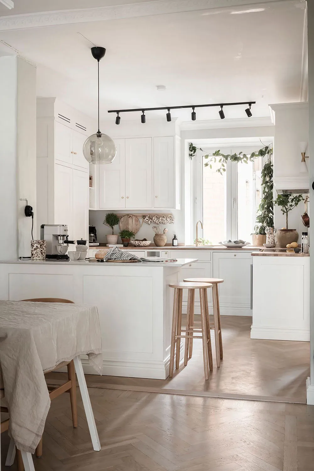 Тёплый и утончённый интерьер шведской квартиры (91 кв. м) - Gallery image 28