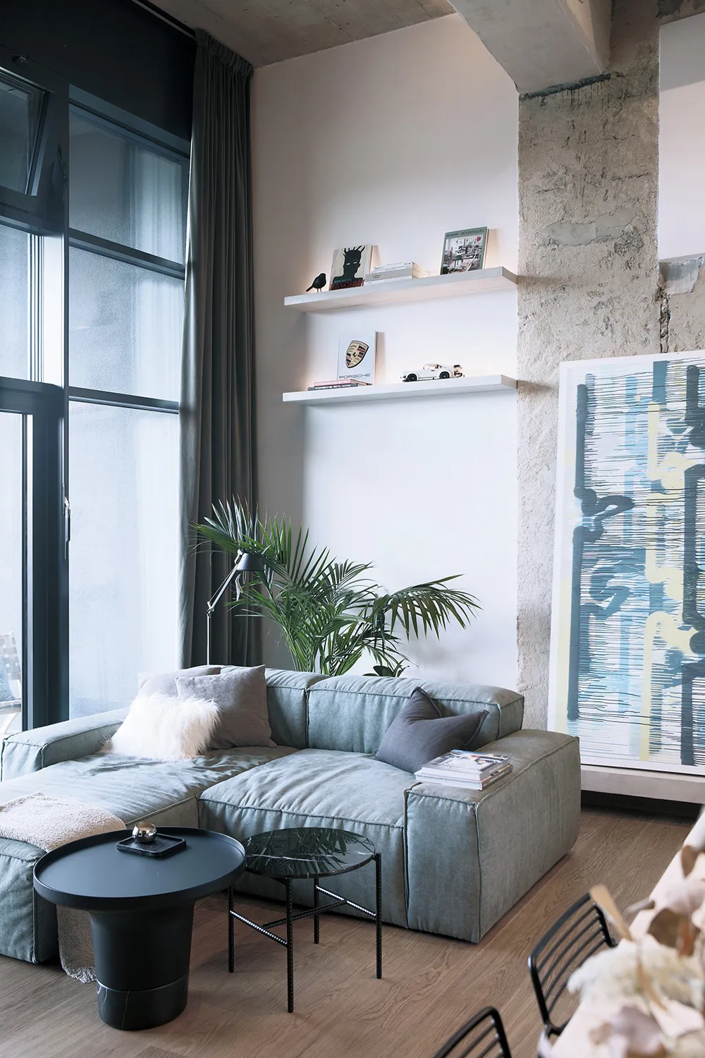 Mały przestrzeń przemysłowego loftu w Pradze - Gallery image 1