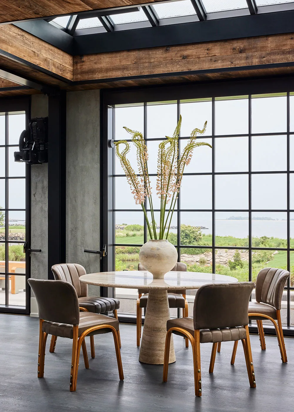 Masterclass im Industriestil: beeindruckendes Haus in Connecticut - Gallery image 7