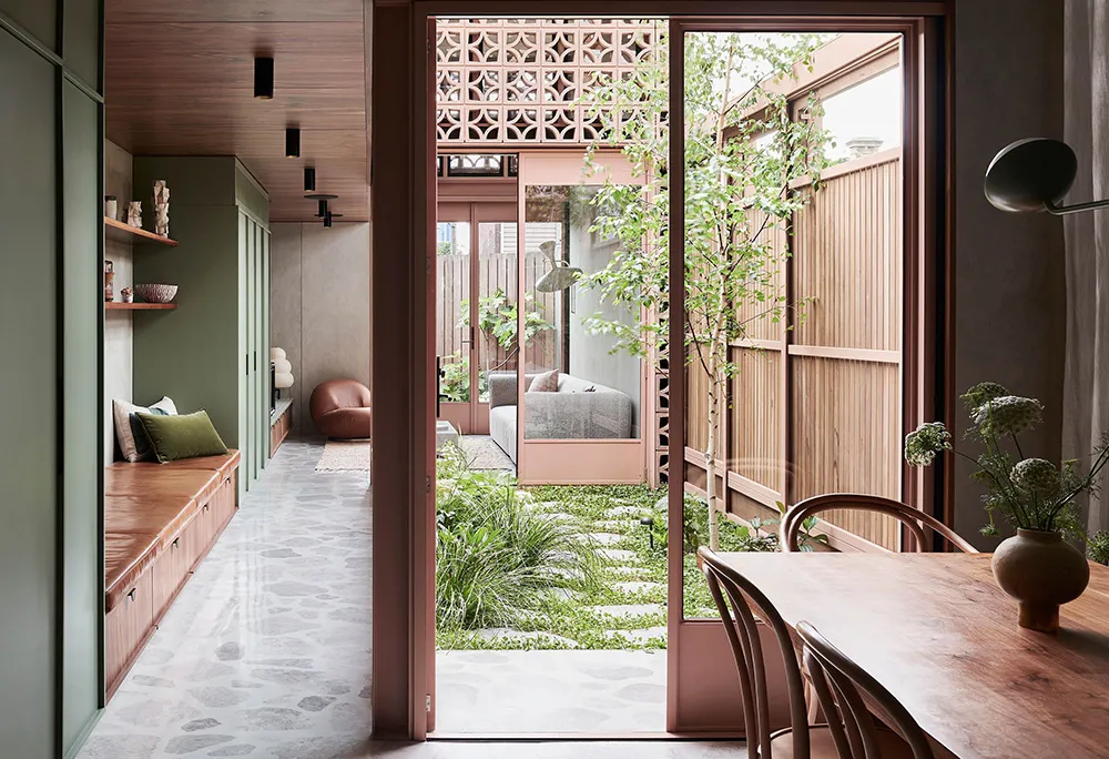 Hermoso refugio familiar de fotógrafo con patio en Melbourne - Gallery image 11