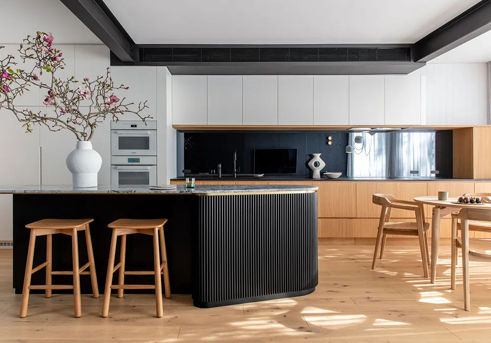 Stylish Updated Design of a Small Cottage in Sydney - Gallery image 4