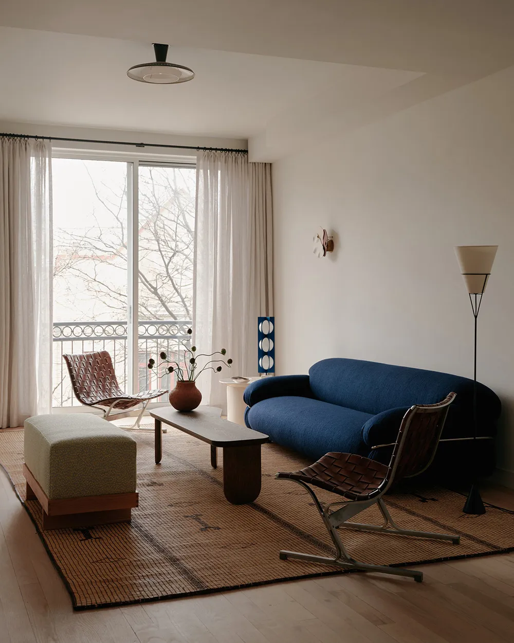 Soft Minimalism in New York Apartment Design - Gallery image 5