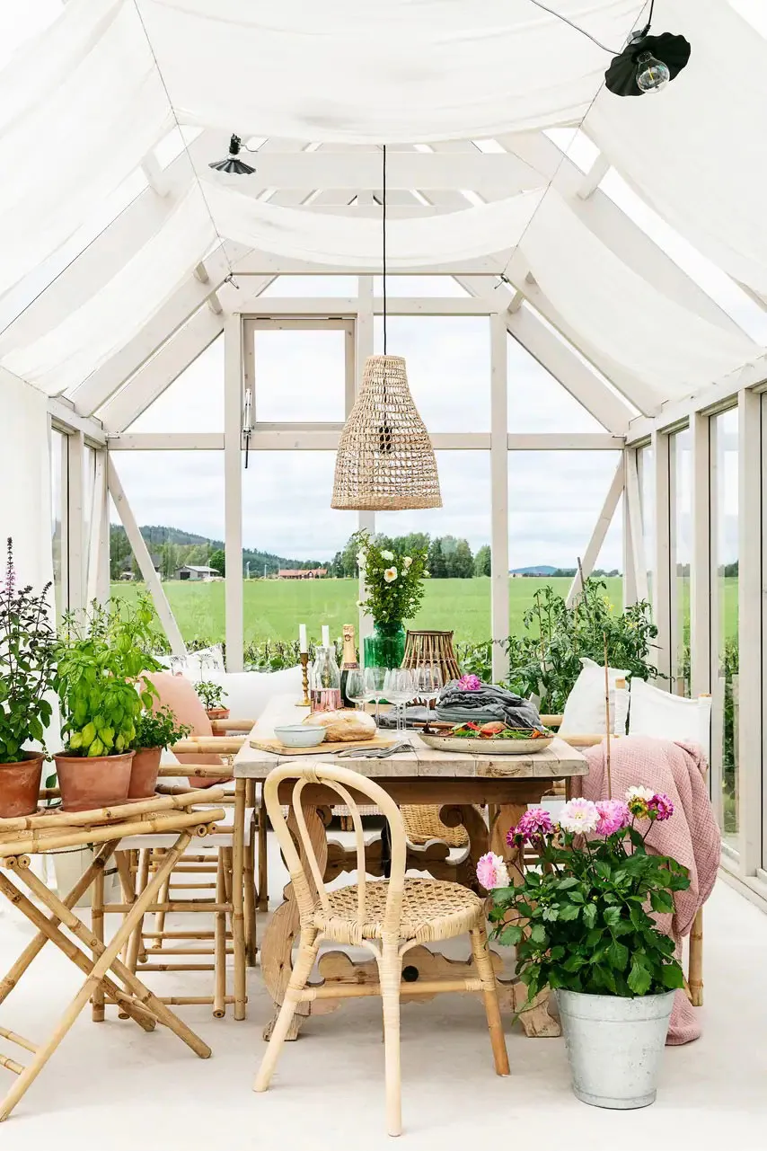 Воздушные интерьеры современной дачи в Швеции - Gallery image 12