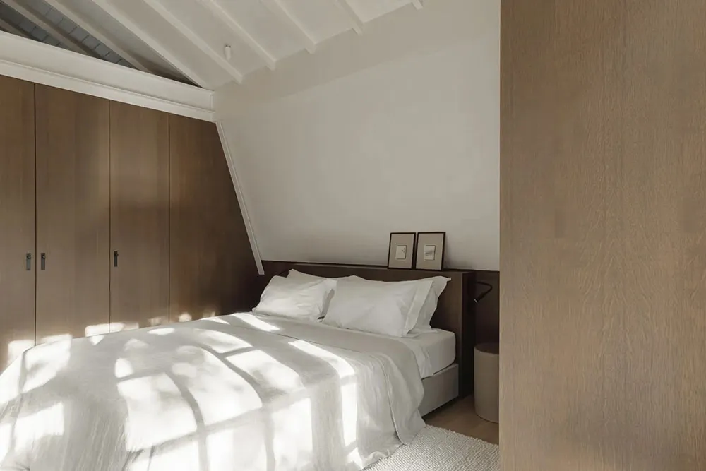 Style moderne et élégant dans des tons laitiers à Londres - Gallery image 23