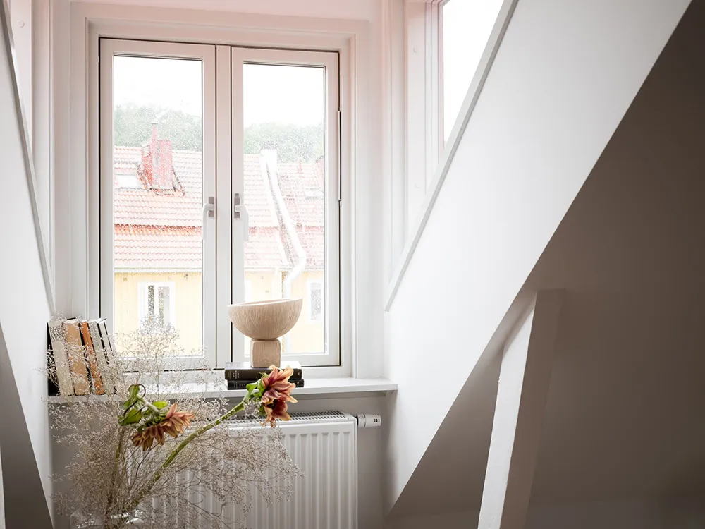 Маленькая квартира-студия на чердаке с нежным интерьером (35 кв. м) - Gallery image 7