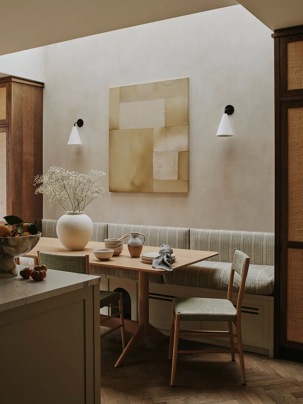 Стильный, мягкий, тёплый: современный интерьер таунхауса в Лондоне - Gallery image 1