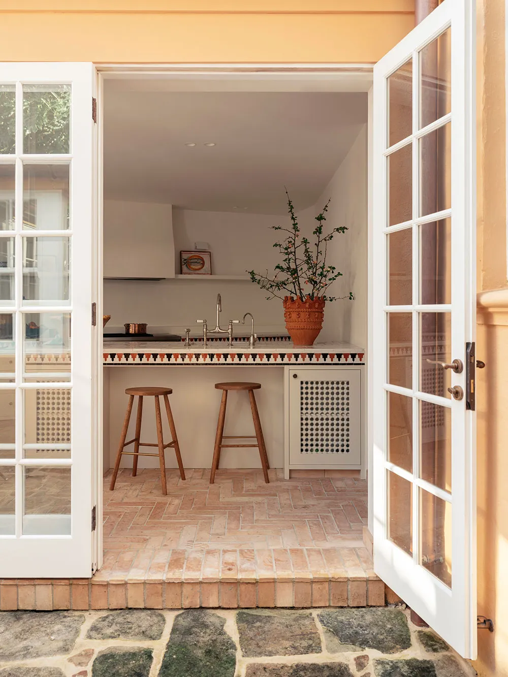 Marokkańskie i toskane motywy w дизайnie wygodnej historycznej wille w Sydney - Gallery image 8