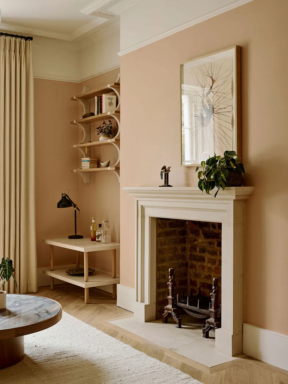 Ciepłe odcienie i eleganckie detale: taunhaus rodziny w Londynie - Gallery image 1