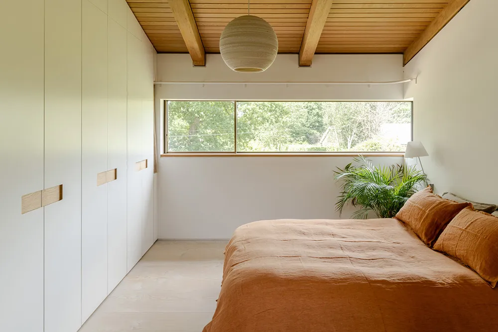 Modernes Holzhaus des Designers in Einklang mit der Natur - Gallery image 26