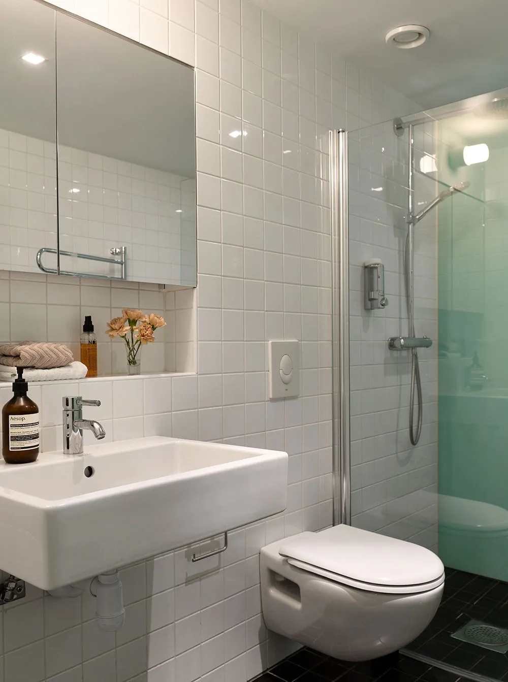 Live Loft in Former Post Office Building in Stockholm (69 sqm) - Gallery image 20