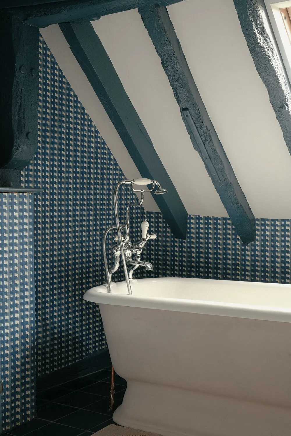 Jasne i ciepłe wnętrza byłego starego ambaru w Anglii - Gallery image 31